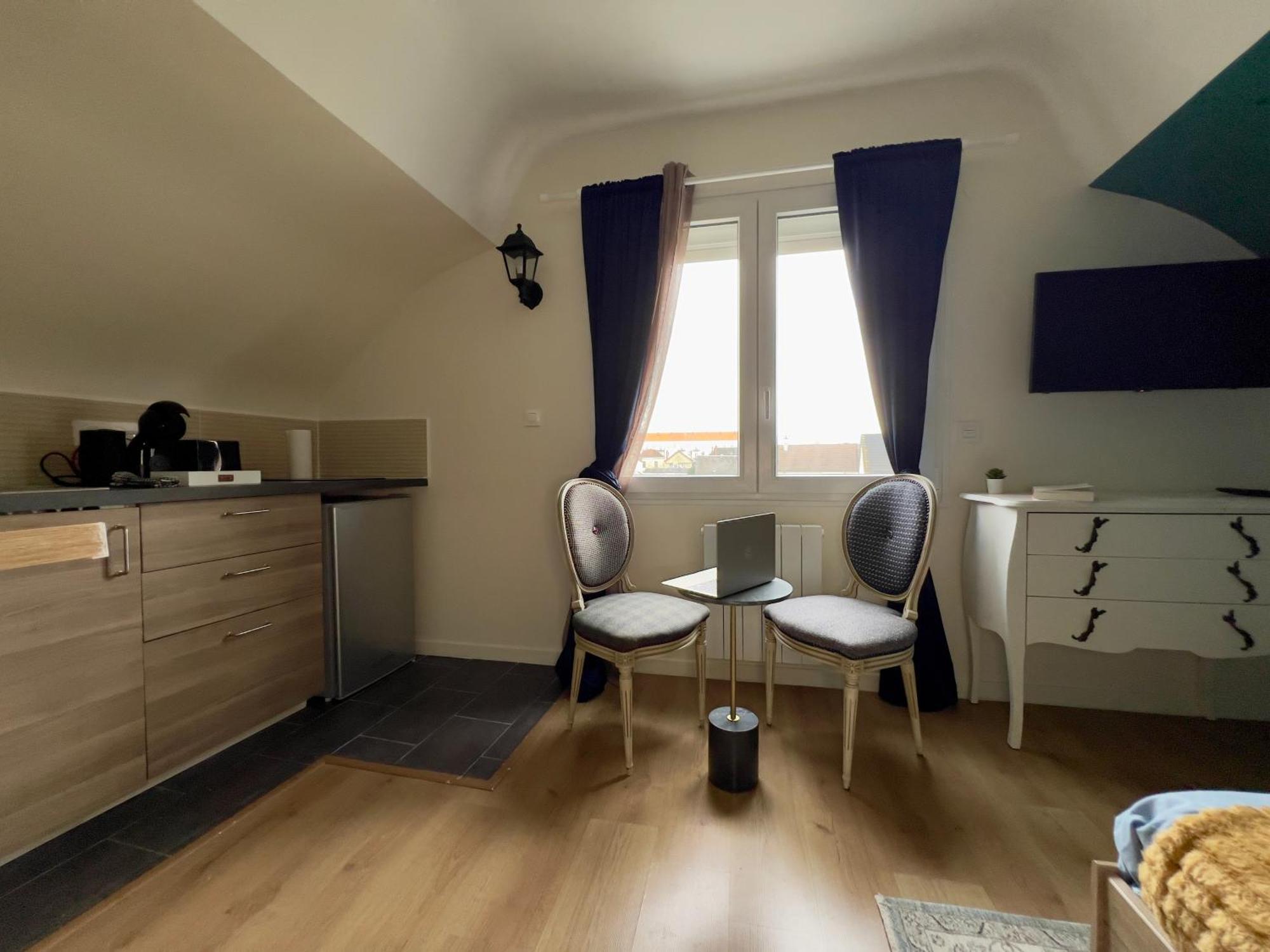 Studios Ideal Pro I Centre-Ville & Parking Gratuit Chatellerault Bagian luar foto