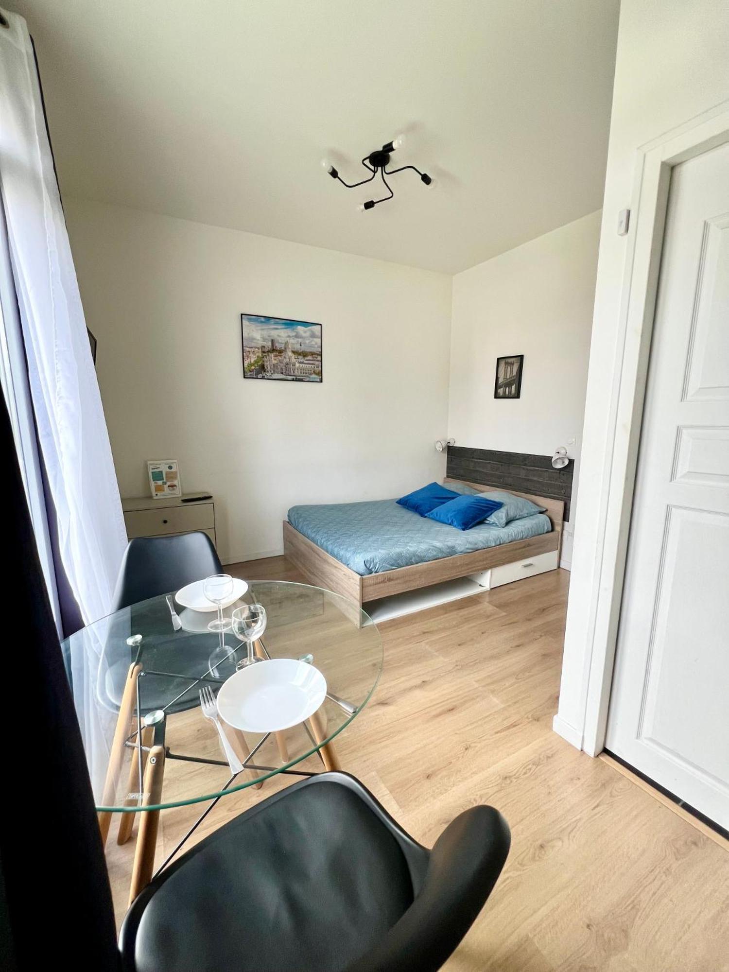 Studios Ideal Pro I Centre-Ville & Parking Gratuit Chatellerault Bagian luar foto