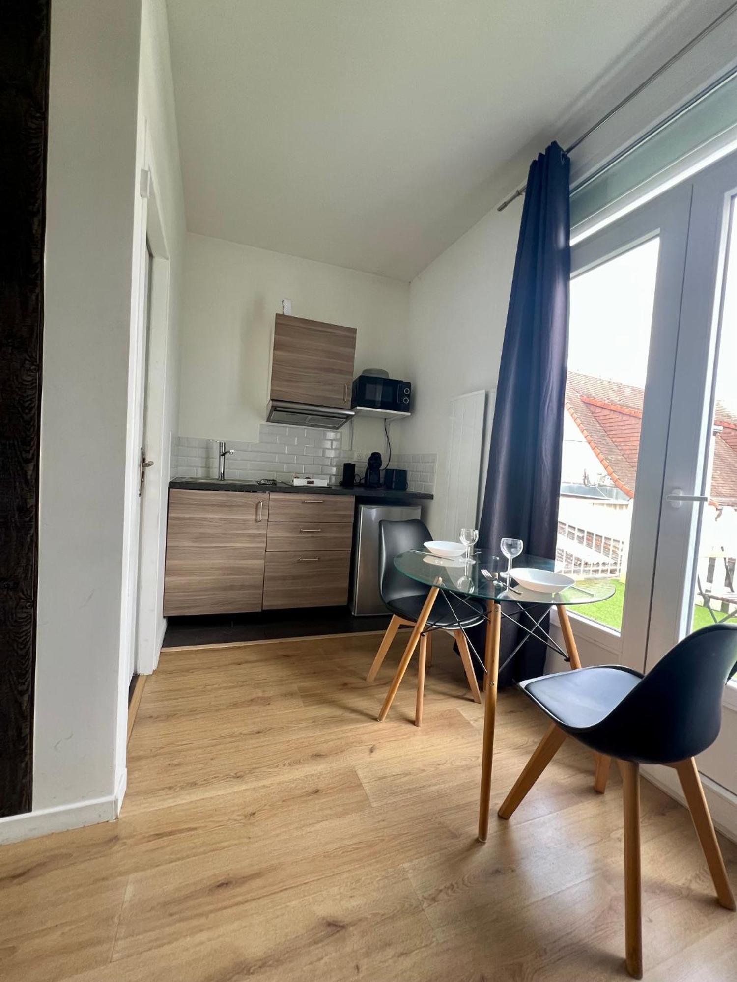 Studios Ideal Pro I Centre-Ville & Parking Gratuit Chatellerault Bagian luar foto